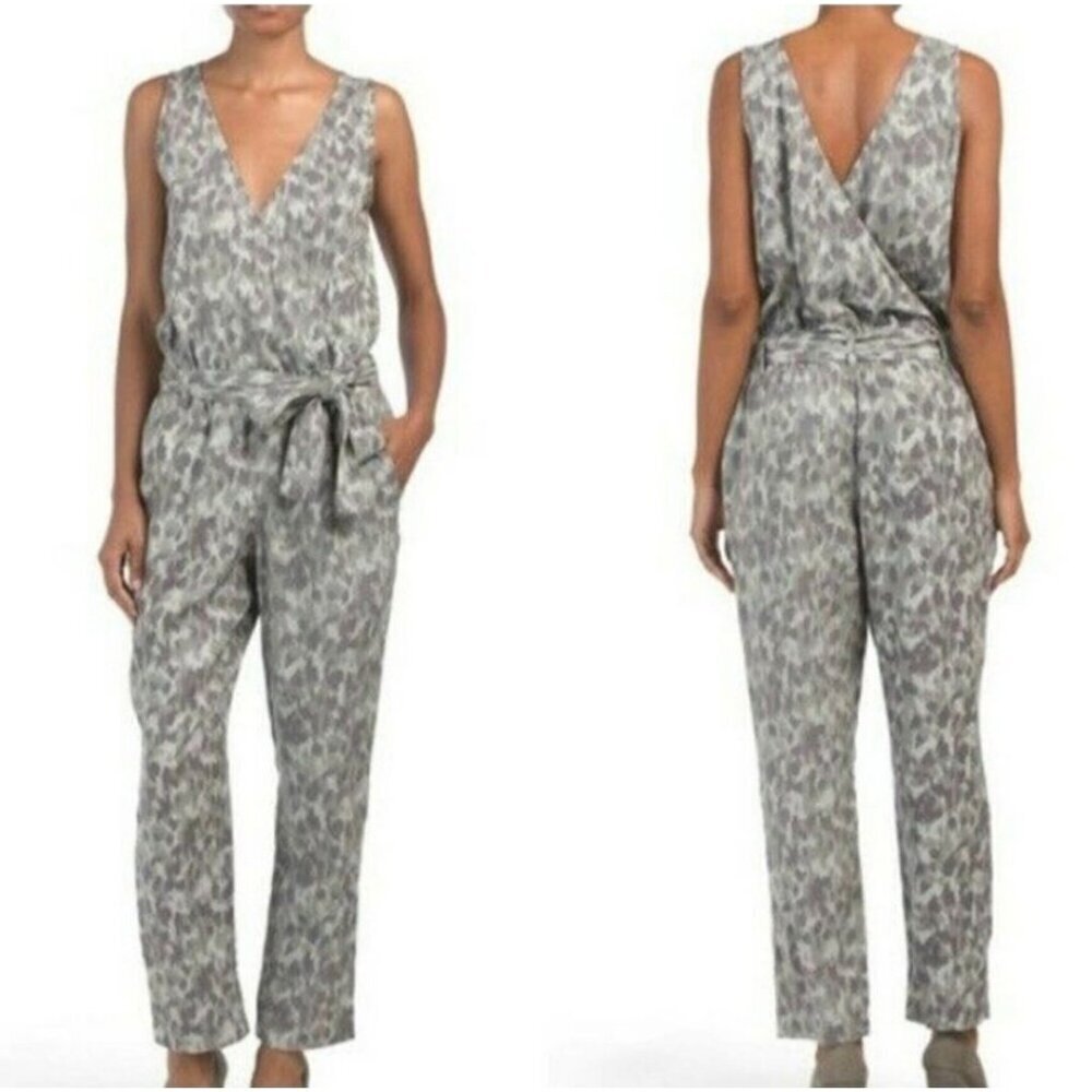 Anthropologie Cloth & Stone Leopard Surplice Sleeveless Jumpsuit Romper Small
